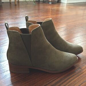 NEW J Crew Factory Women’s Booties 7.5
